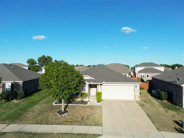 1725 Christopher Creek Drive, Little Elm, TX 75068