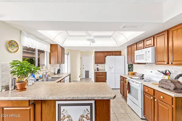 10129 W CHAPARRAL Drive, Sun City, AZ 85373