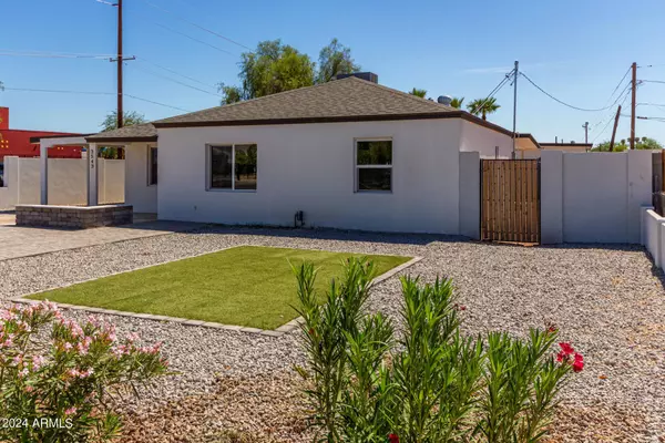3543 E PIERCE Street, Phoenix, AZ 85008