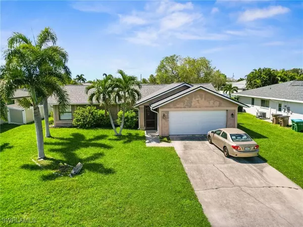 2126 Country Club BLVD, Cape Coral, FL 33990
