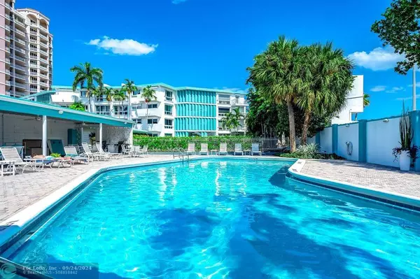 1470 S Ocean Blvd #402, Lauderdale By The Sea, FL 33062