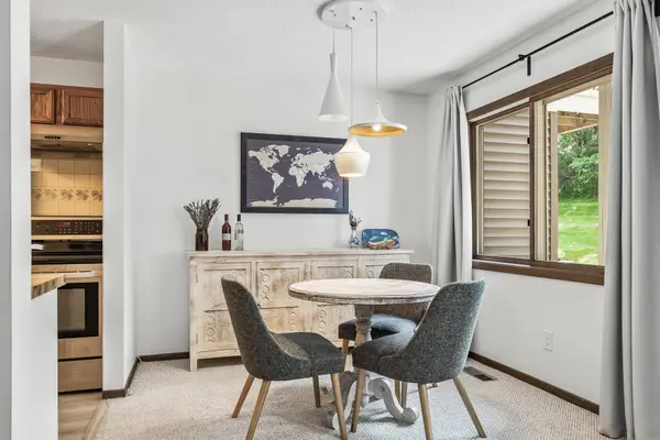 6991 Langford CT, Edina, MN 55436