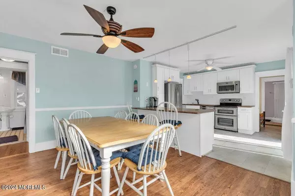 101 W Magnolia Avenue, Wildwood, NJ 08260