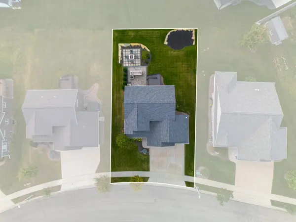 3235 Woodstone DR SW, Rochester, MN 55902