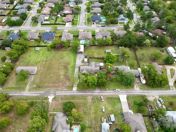 305 Janis Lane, Krugerville, TX 76227