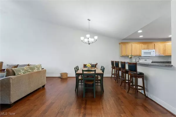 6871 Auburn RD #20, Concord, OH 44077