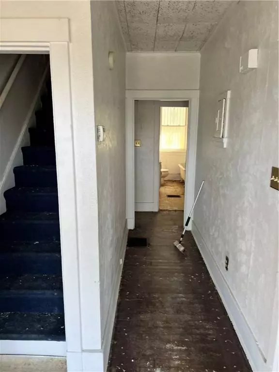 7061 Campania Ave, Pittsburgh, PA 15206