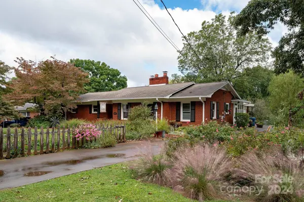 497 12th AVE NE, Hickory, NC 28601