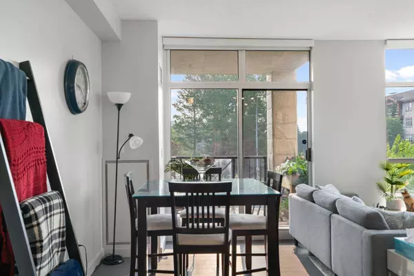 11811 Lake Fraser DR SE #2711, Calgary, AB T2J 7J4