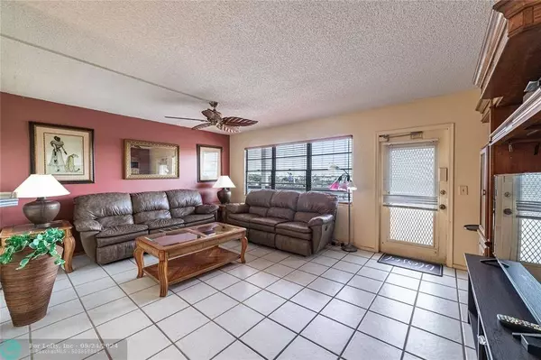 437 Southampton B  #437, West Palm Beach, FL 33417