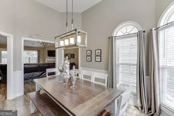 5610 Chinook Court, Flowery Branch, GA 30542