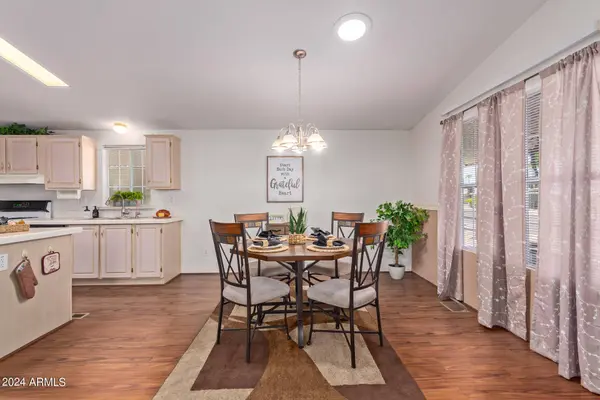 120 N VAL VISTA Drive #70, Mesa, AZ 85213