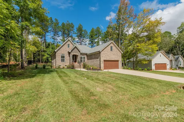 608 Sunset Pointe DR, Salisbury, NC 28146