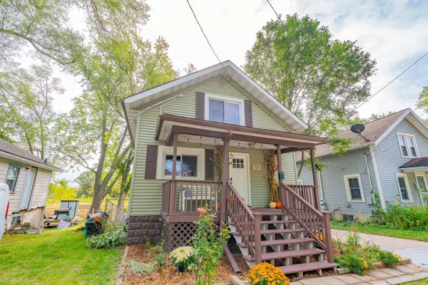 121 N Fair Oaks Avenue, Madison, WI 53714