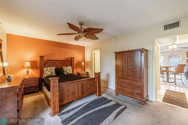 437 Southampton B  #437, West Palm Beach, FL 33417