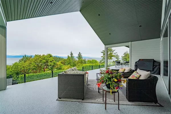 3708 Overlook Dr, Nanaimo, BC V9T 1M6