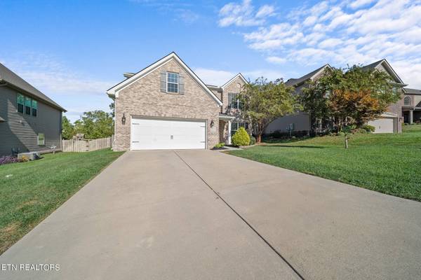2024 Creekside Manor LN, Knoxville, TN 37932