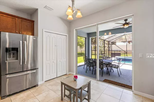 3698 Hollisten CIR, Melbourne, FL 32940