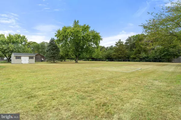 283 FAIRVIEW AVE, West Berlin, NJ 08091