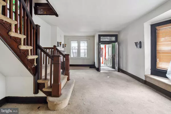 256 E WALNUT LN, Philadelphia, PA 19144