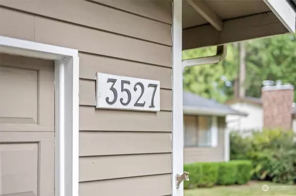 3527 108th ST NW, Gig Harbor, WA 98332