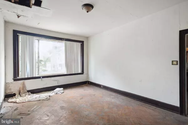 256 E WALNUT LN, Philadelphia, PA 19144