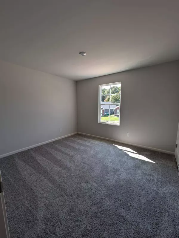 144 Red Hawk Drive, Vine Grove, KY 40175