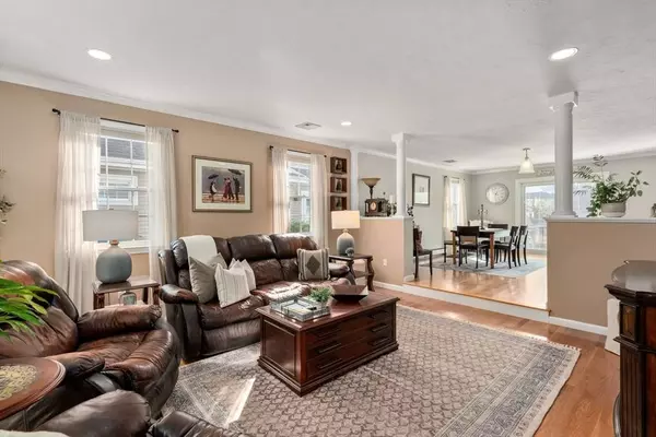 11 Williams St, Quincy, MA 02171