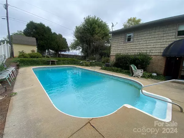 4334 Coble LN, Hudson, NC 28638