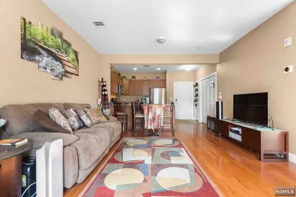 1110 Windsor Park CT, Englewood, NJ 07631