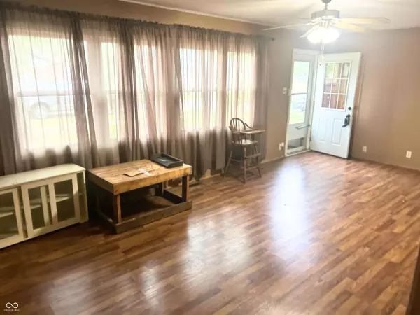 107 Brunswick DR, Greenwood, IN 46143