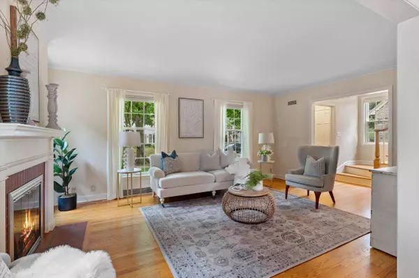 5265 N Shoreland, Whitefish Bay, WI 53217