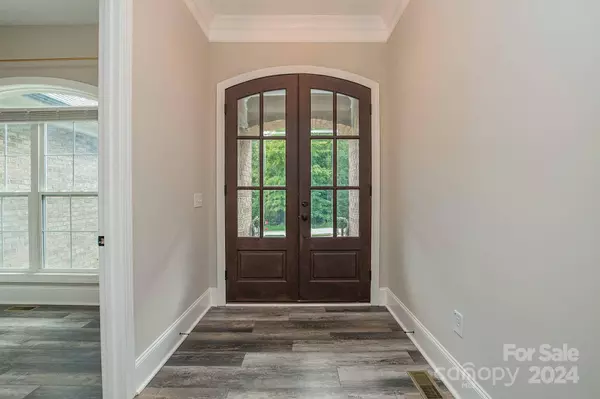 608 Sunset Pointe DR, Salisbury, NC 28146