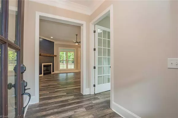 608 Sunset Pointe DR, Salisbury, NC 28146