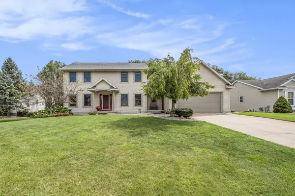 904 Wallin Drive, Jenison, MI 49428