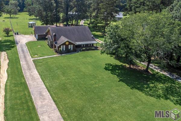 15621 PINEWOOD DR, Pride, LA 70770