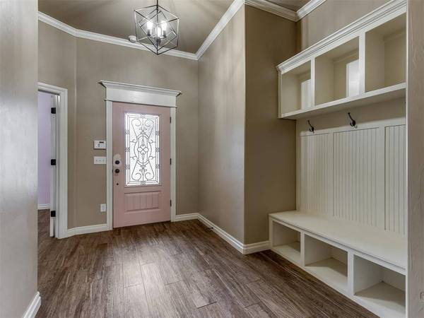 1909 NE 25th Street, Moore, OK 73160