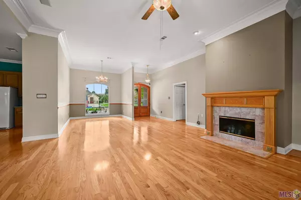 10848 HILLMONT AVE, Baton Rouge, LA 70810