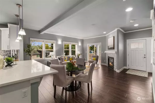 9549 Slater AVE NE, Kirkland, WA 98033