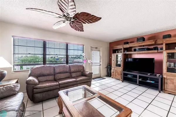 437 Southampton B  #437, West Palm Beach, FL 33417