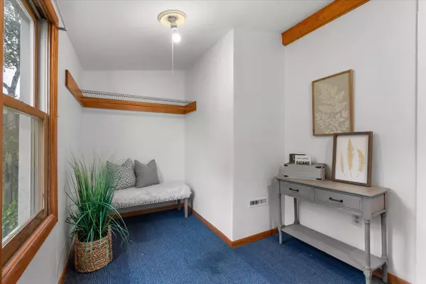 10551 S Chicago, Oak Creek, WI 53154