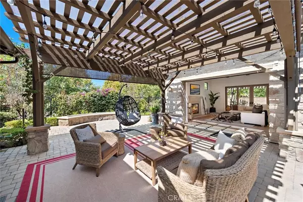 2 Paniolo RD, Ladera Ranch, CA 92694