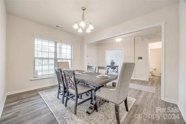 11157 Limehurst PL, Charlotte, NC 28278