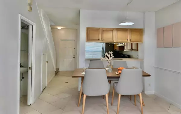 5238 Palmbrooke CIR, West Palm Beach, FL 33417