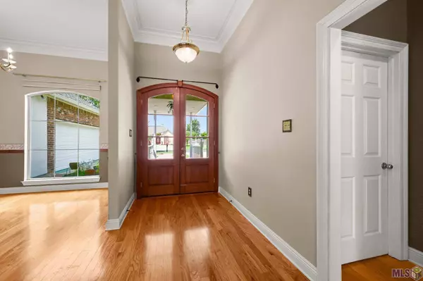 10848 HILLMONT AVE, Baton Rouge, LA 70810