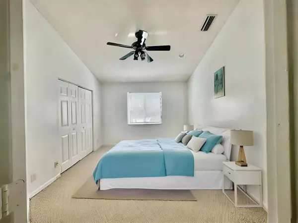 5238 Palmbrooke CIR, West Palm Beach, FL 33417