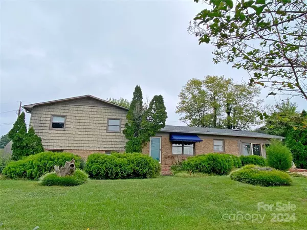 4334 Coble LN, Hudson, NC 28638