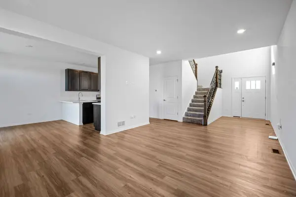 15022 W Quincy Circle, Manhattan, IL 60442