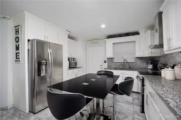 2811 Del Oro DR, Mission, TX 78572