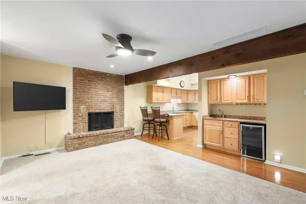 420-26 Willow CIR, Aurora, OH 44202